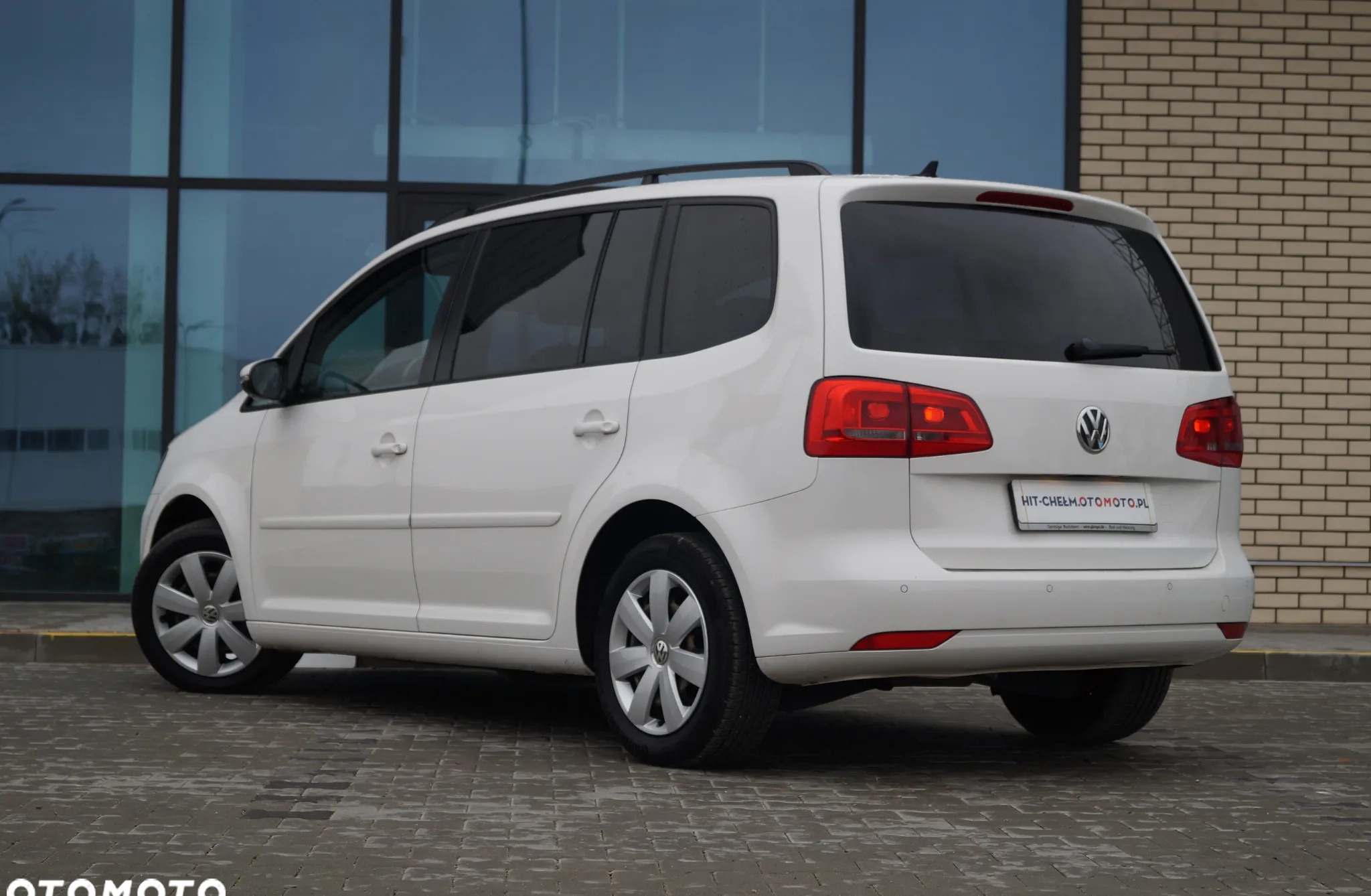 Volkswagen Touran cena 28400 przebieg: 239000, rok produkcji 2012 z Myślibórz małe 742